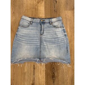BDG Light Wash Denim Mini Skirt Raw Frayed Hem Size 2 Urban Outfitters